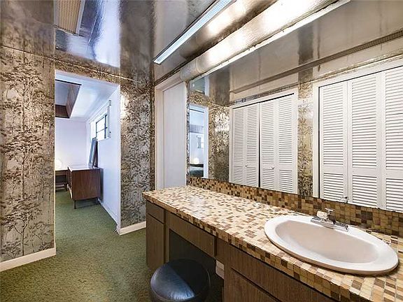 1569 104th St - Photo 5