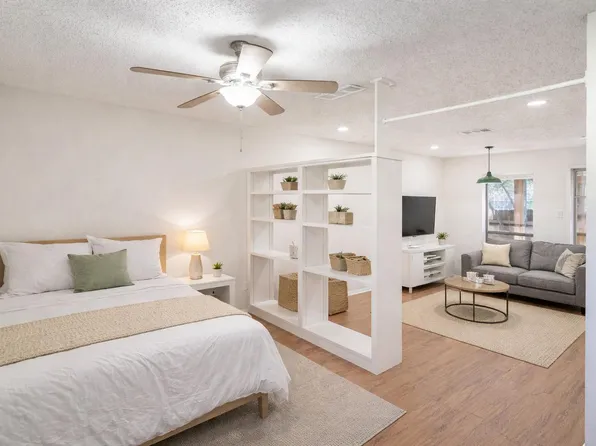 4701 Red River St APT 102, Austin, TX 78751