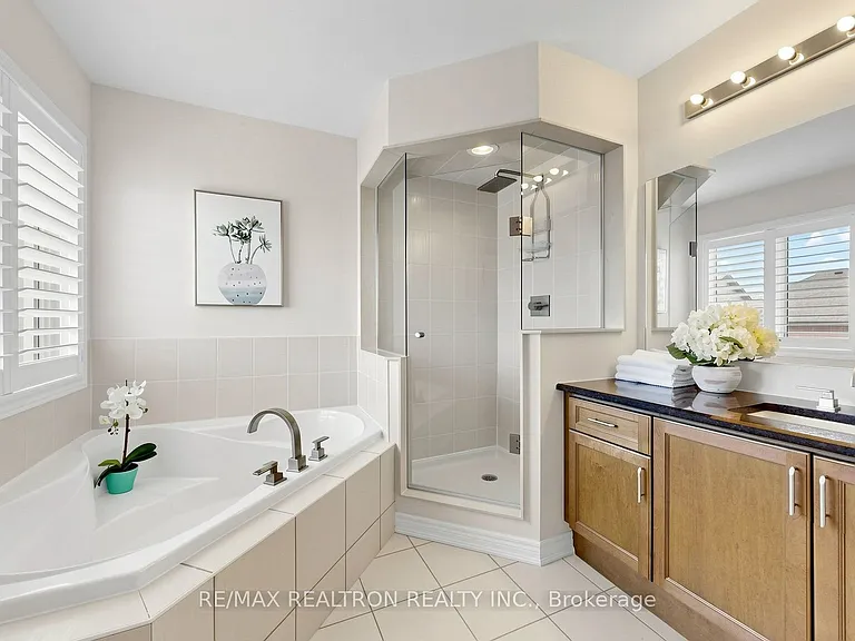 7 Military Ct — Photo 31