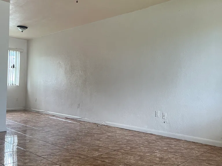 1355 NE 111th St #1 — Photo 13