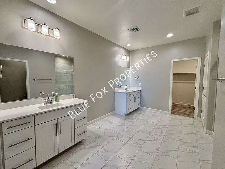 5536 Lazy Farm Dr — Photo 21
