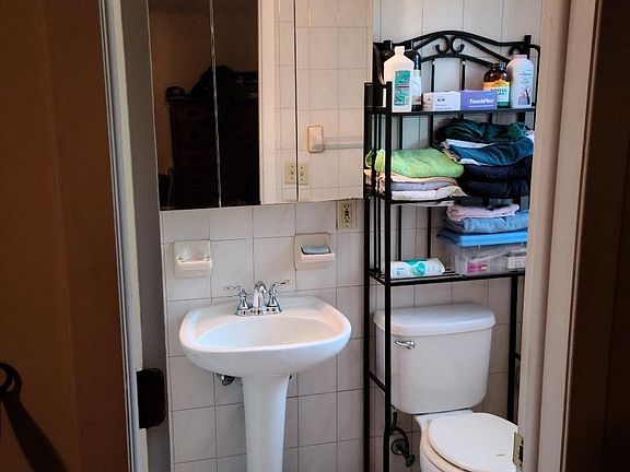 5th image of 1323 Anderson Ave #14-2314