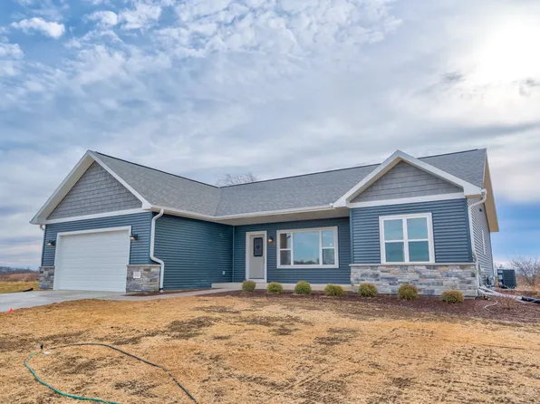 103 Graelyn Cir, Barneveld, WI 53507