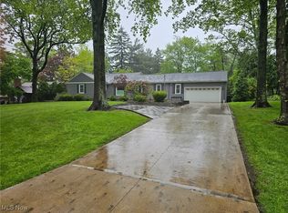 7975 Richard Rd, Broadview Heights, OH 44147