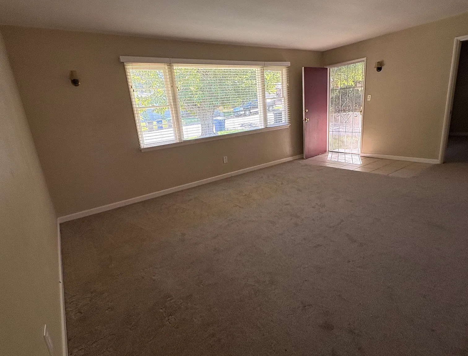 2 bed, 1350 sqft, $2,450 — Photo 4