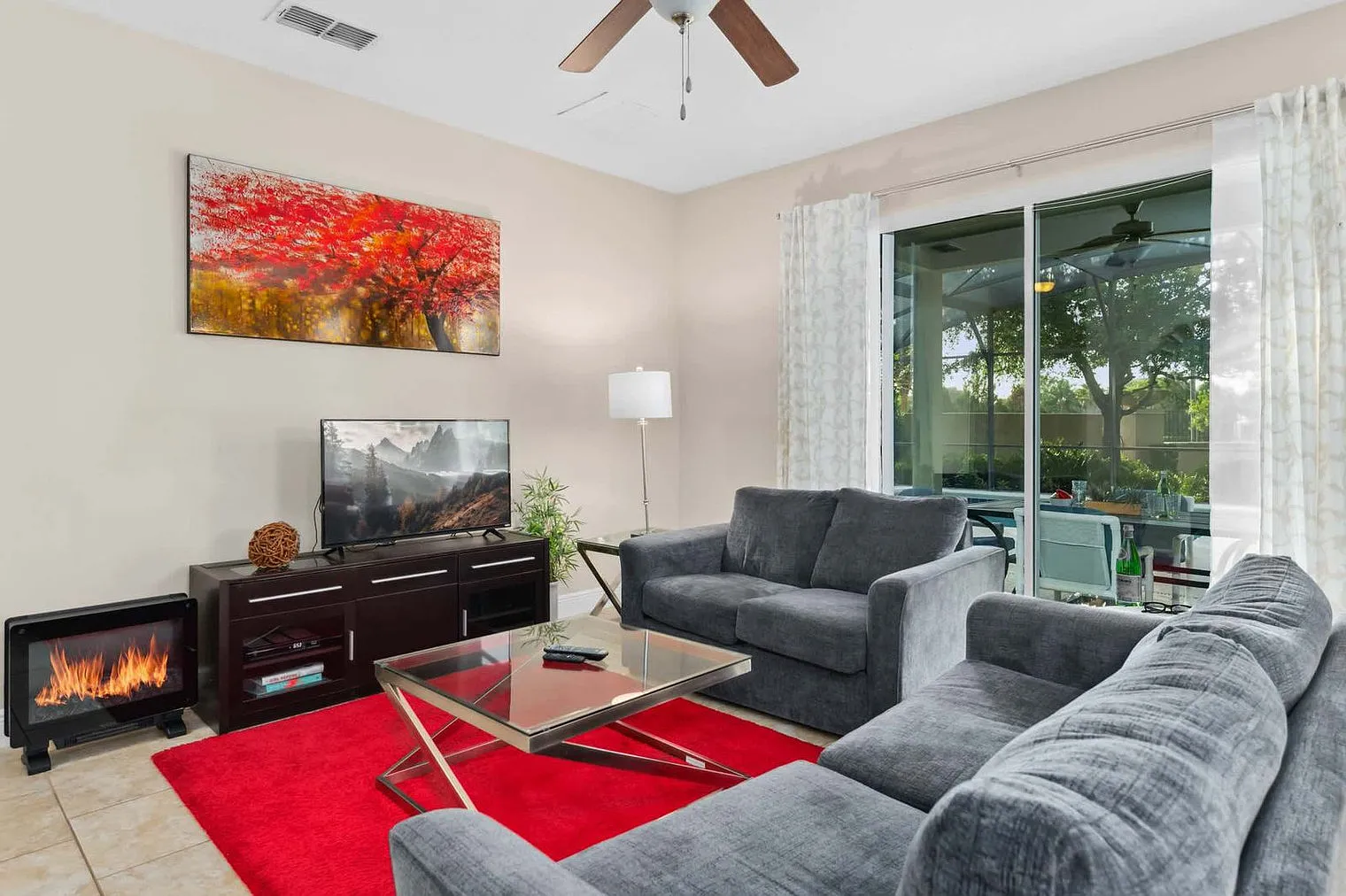 6 bed, 3.0 bath, 2884 sqft, $5,915 — Photo 1