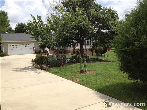 Cool shade for entertaining