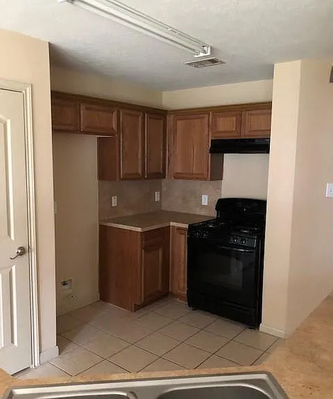 32107 Anne Ln — Photo 6