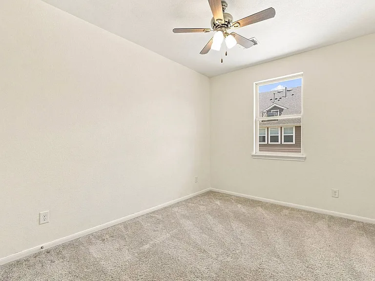 9460 Caddo Ridge Ln — Photo 24