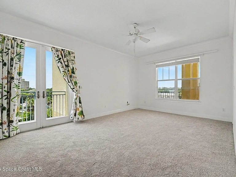 1437 Pineapple Ave #501 — Photo 19