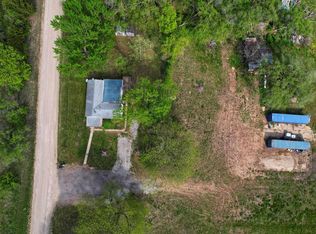 3679 27th St, Grantville, KS 66429