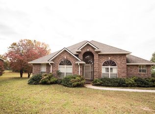 411 Appalachia Dr, Maryville, TN 37803