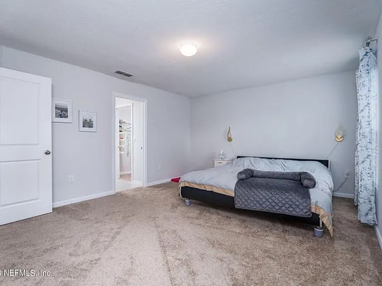 581 Meadow Ridge Dr — Photo 10