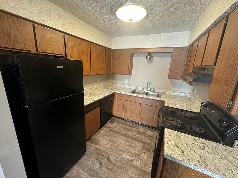 342 N Country Acres Ave — Photo 5