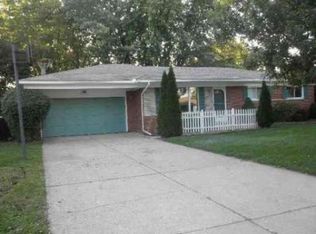 36455 Briarcliff Rd, Sterling Heights, MI 48312