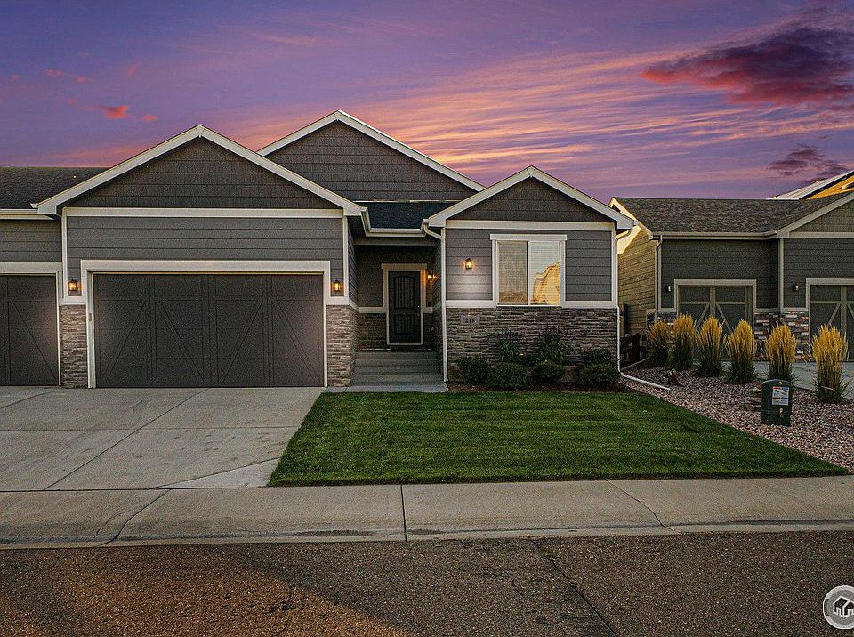 1st image of 218 Saskatoon Dr