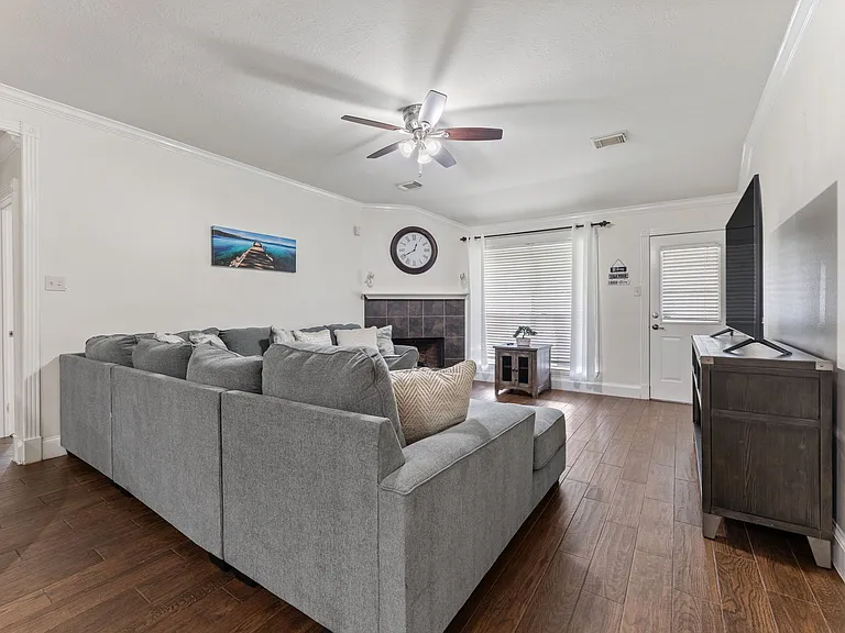 14807 Fairway Square Dr — Photo 12