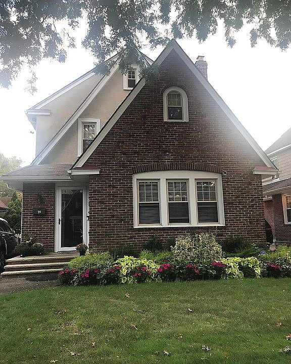 1st image of 90 Marshall Ave