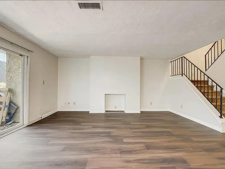 3575 Oakvale Rd #505 — Photo 15