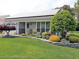 34 Hastings Rd, Manchester, NJ 08759