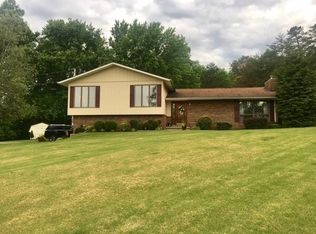 174 Twistabout Rd, Procious, WV 25164