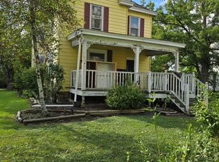 31460 Center St, Chenoa, IL 61726