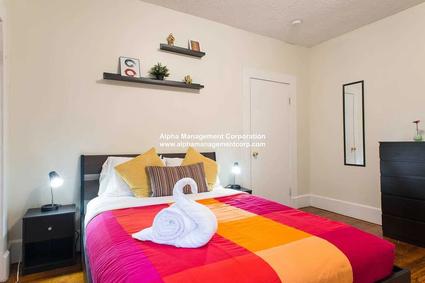 4 bed, $3,300 — Photo 1