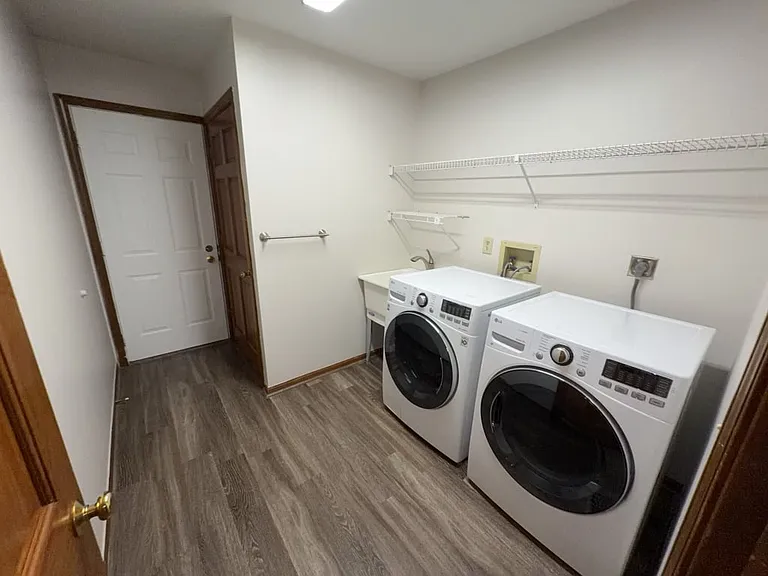 5659 Sage Meadow Ct — Photo 13