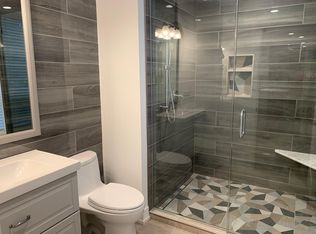 4716 Main St APT 2A, Lisle, IL 60532