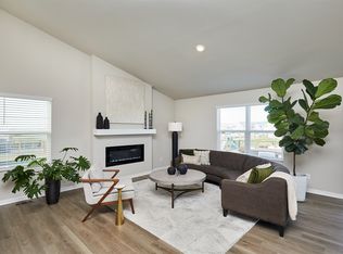 1055 Northview Dr, Waukee, IA 50263