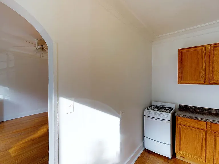 5457-5459 S. Blackstone Avenue — Photo 15