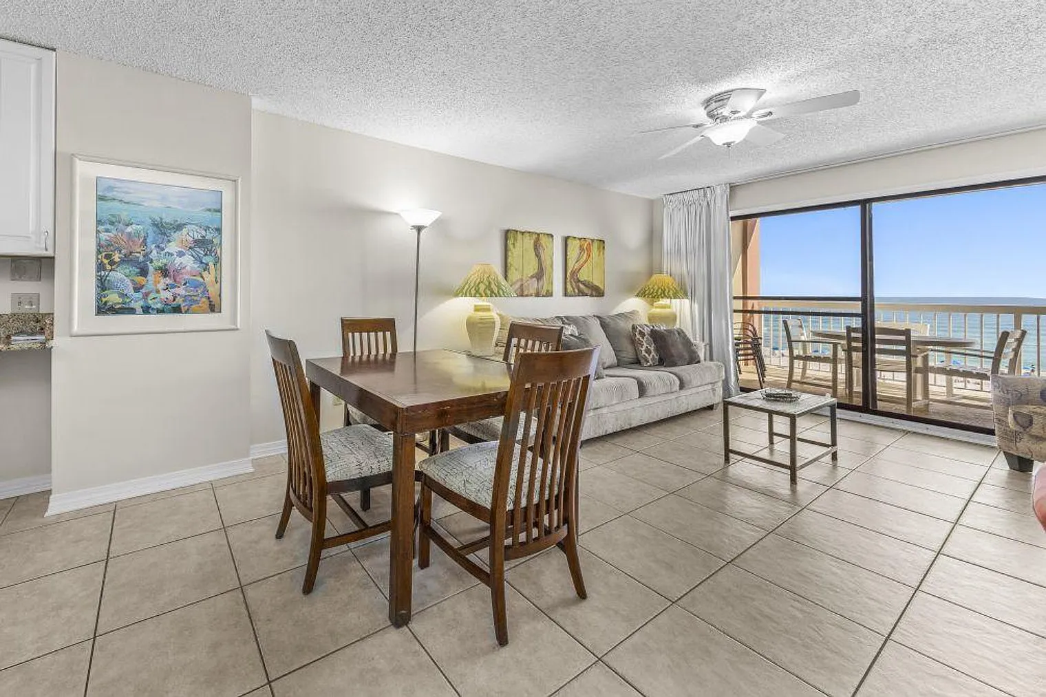 3 bed, 3.0 bath, 1119 sqft, $4,620 — Photo 1