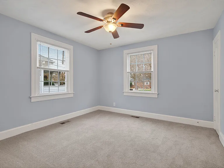 121 W Government Ave #A — Photo 14