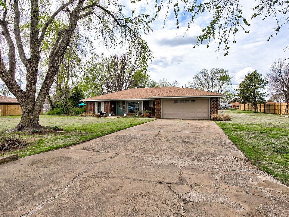 1st image of 108 Sara Dr