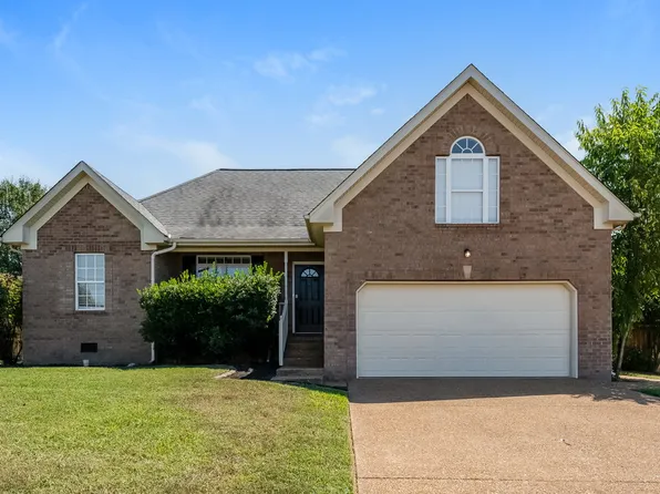 2813 Meadow Gln, Mount Juliet, TN 37122