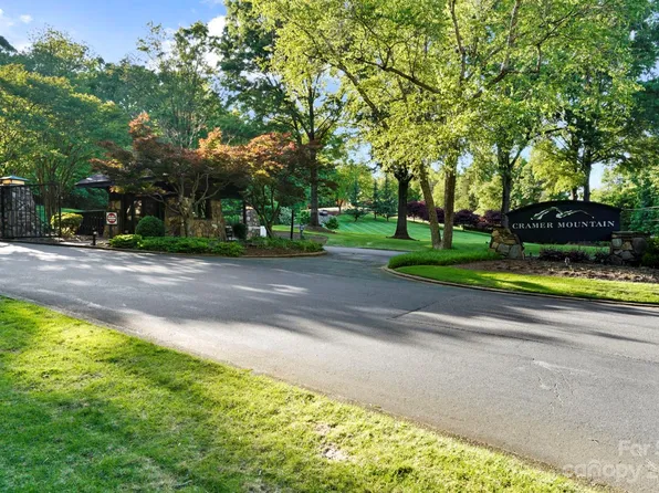 2909 Dodsworth Dr, Cramerton, NC 28032