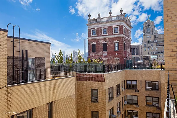 Sold by Corcoran | media 48