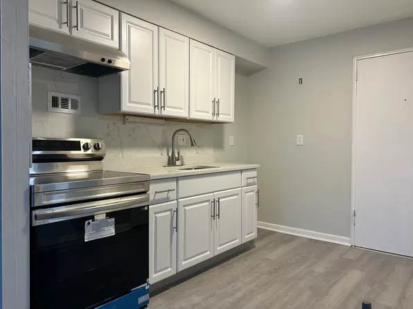 18 Sherman St #205, Hartford, CT 06105