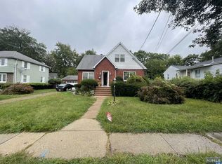 261 Grove St, Lodi, NJ 07644