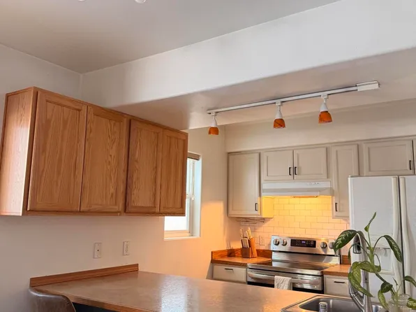 12438 Silver Fox Ln #3, Anchorage, AK 99515