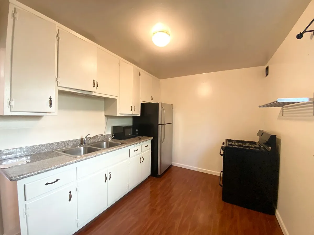 Building Photo - 2328 7th Street