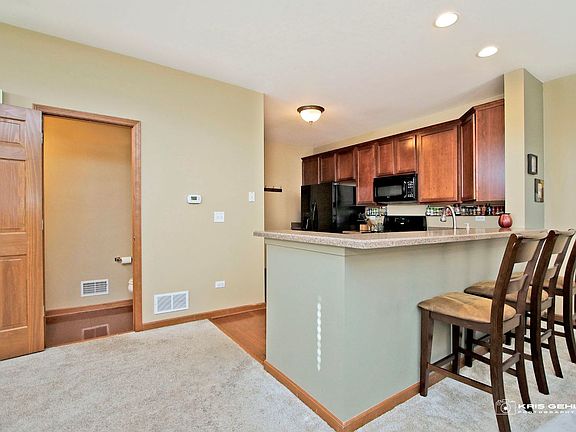 5th image of 361 S Litchfield Dr