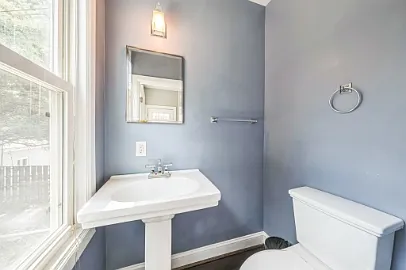 723 K St NE #1 — Photo 9