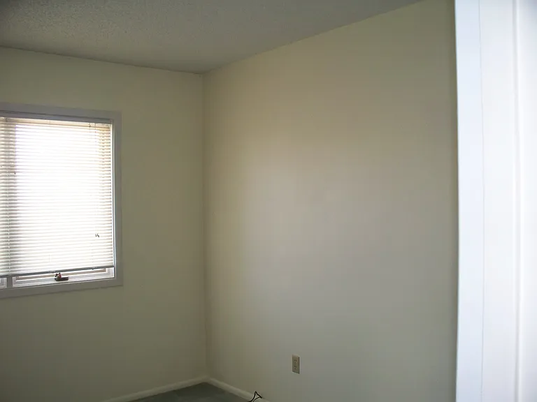 1621 Stuart St — Photo 17