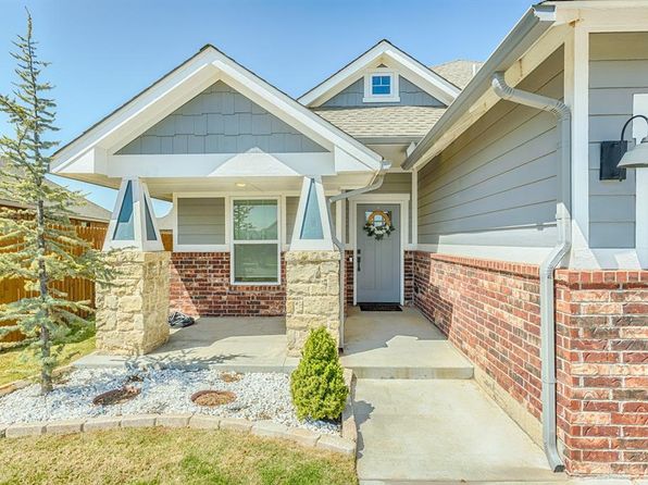 11805 Loren Brook Ln, Yukon, OK 73099
