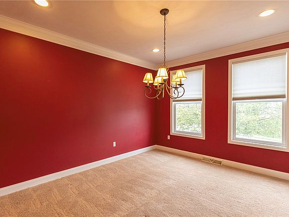 5th image of 1922 Markley Dr