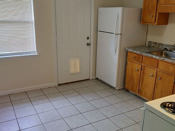 4th image of 2339 Langston St