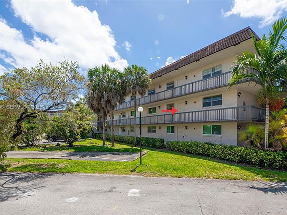 2nd image of 7450 NW 17th St APT 205