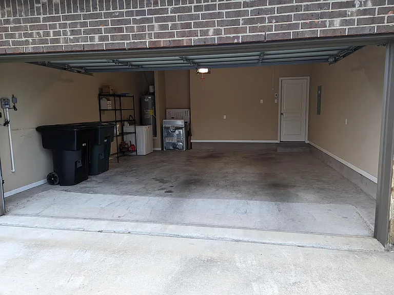 5715 Drury Ln — Photo 15