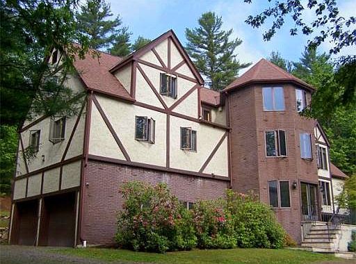 2nd image of 21 Wildmeadow Rd